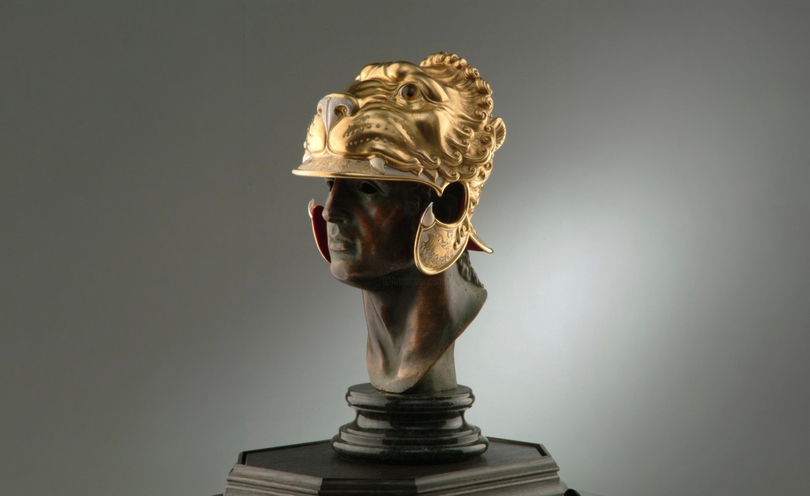 Note | 9 June | A modern reconstruction of the lion-headed helmet worn by Alexander